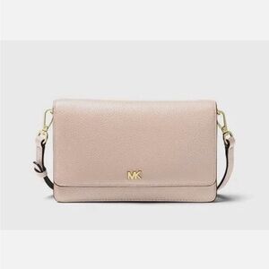 Michael Kors | Soft Pink Phone Crossbody Leather | NWT | Perfect Gift 🥂